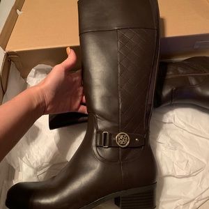 liz claiborne tall brown riding winter boots